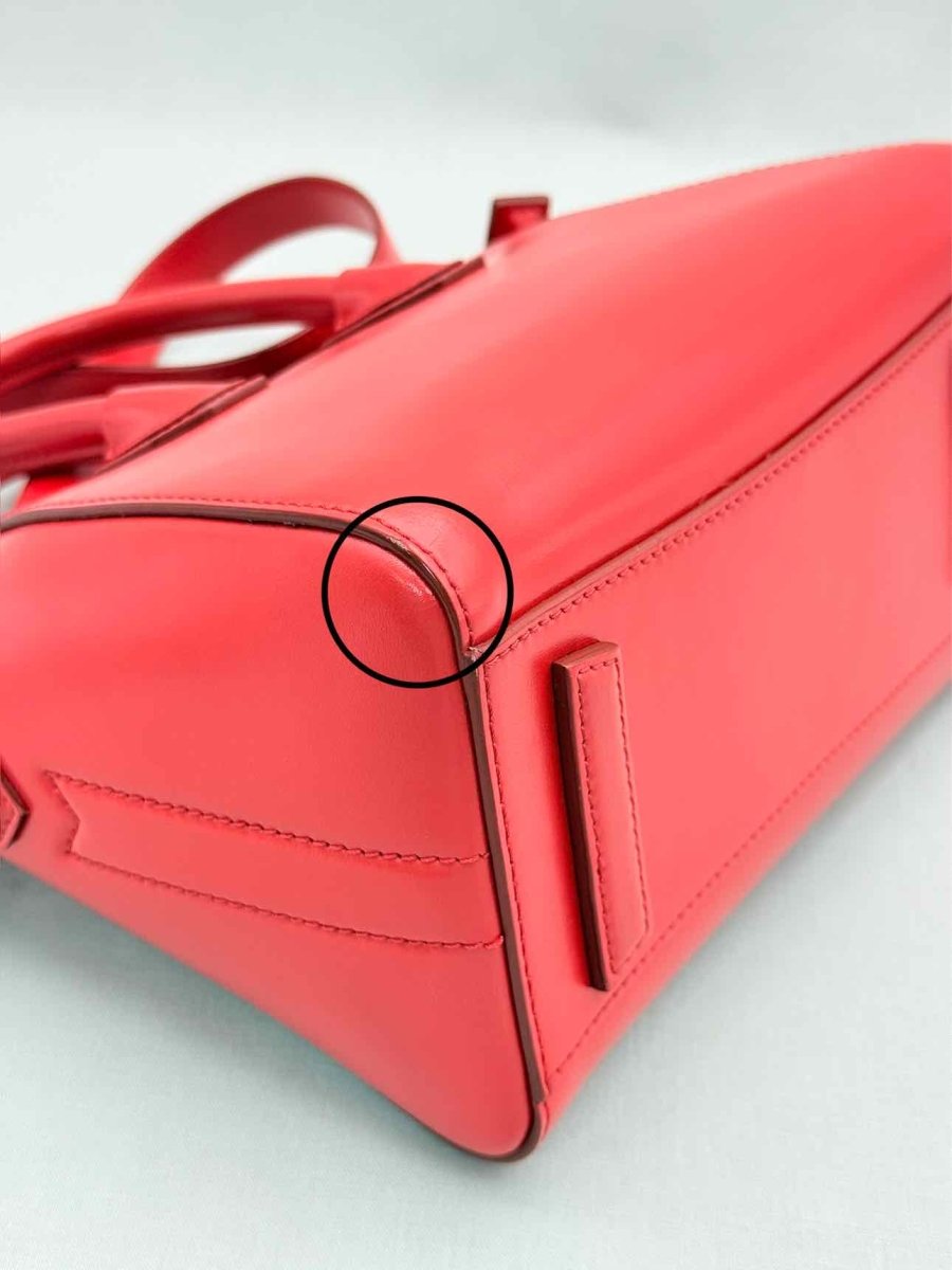 Pre-loved GIVENCHY Antigona Red Top Handle at Reems Closet