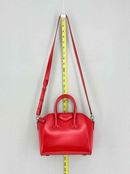 Pre-loved GIVENCHY Antigona Red Top Handle at Reems Closet