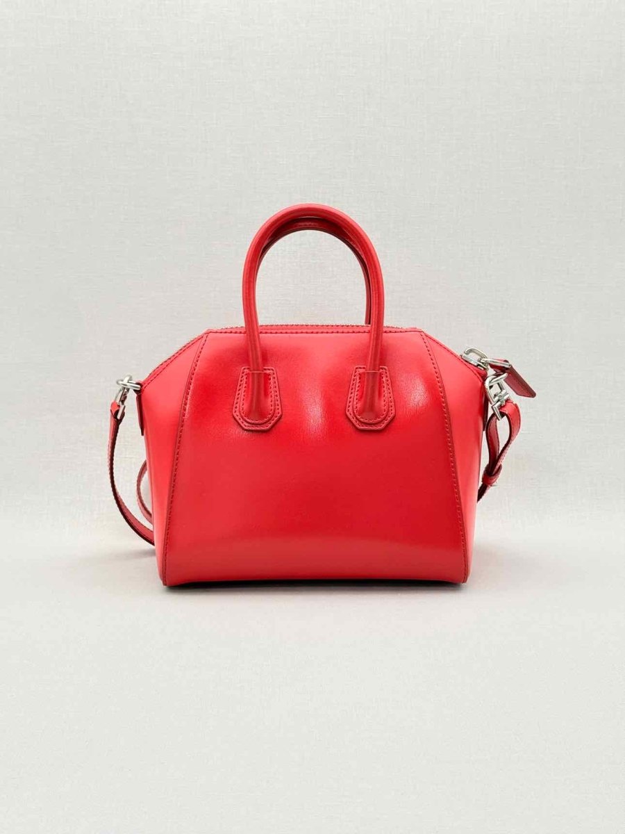 Pre-loved GIVENCHY Antigona Red Top Handle at Reems Closet