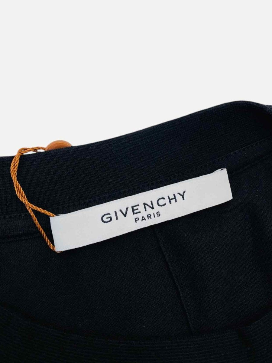 Pre - loved GIVENCHY Basic Black w/ Multicolor Print T-shirt at Reems Closet