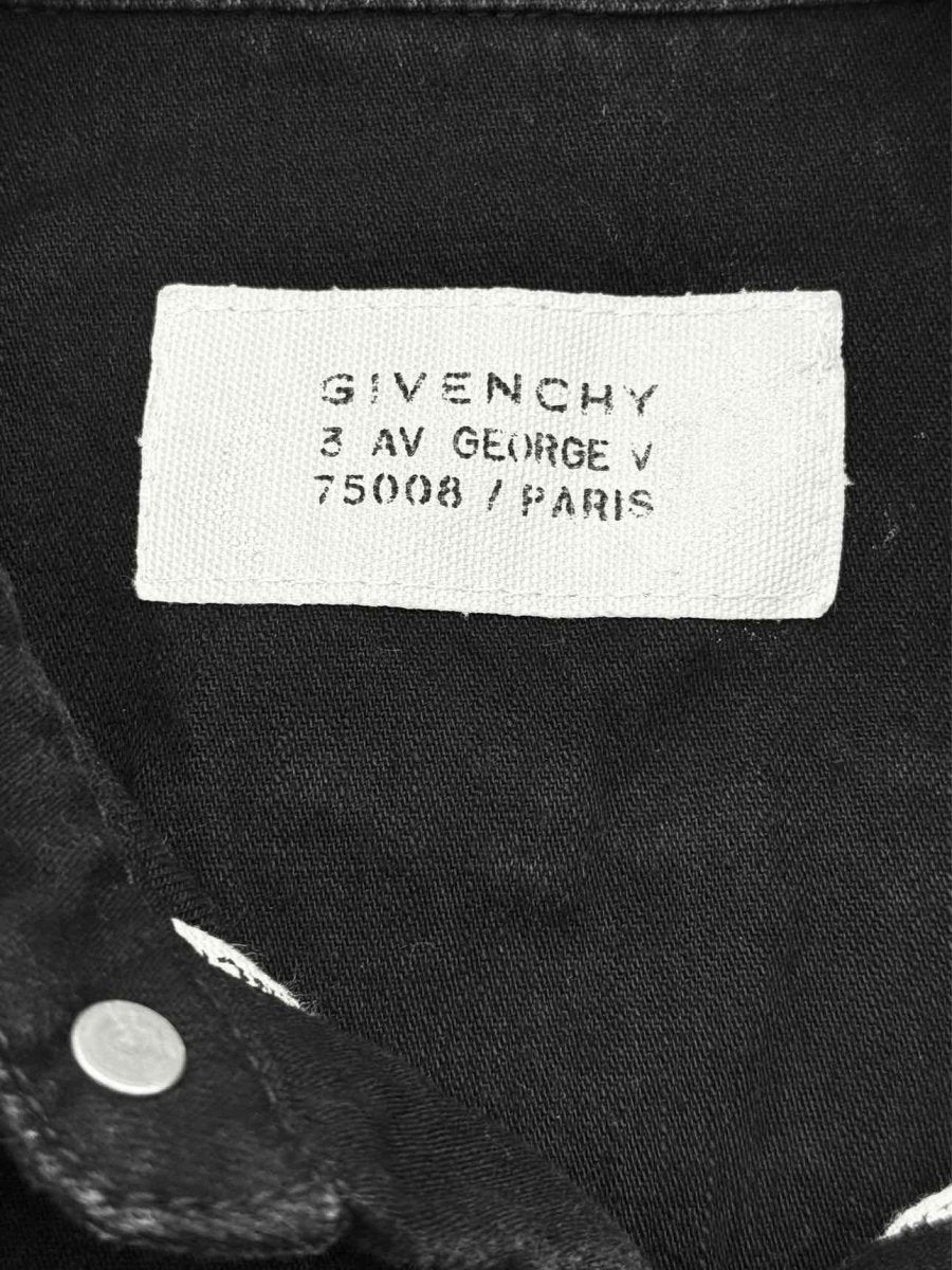 Pre-loved GIVENCHY Black Embroidered Logo Size XL Shirt at Reems Closet