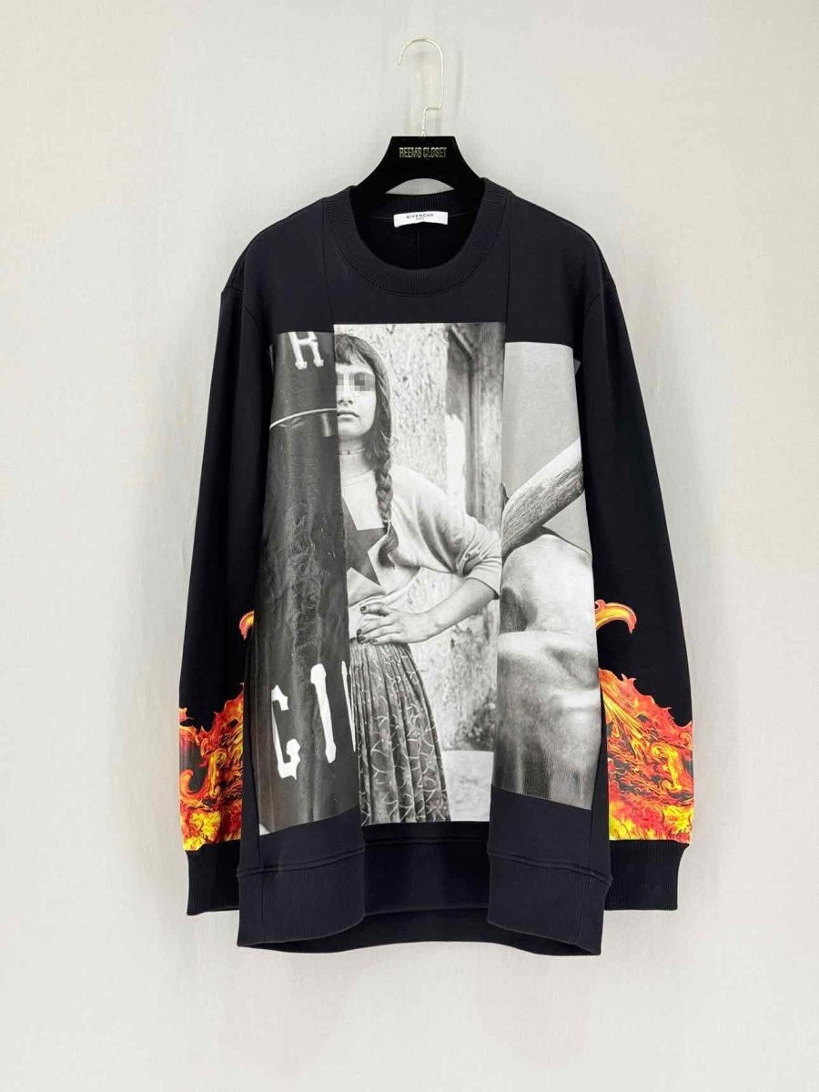 Pre - loved GIVENCHY Black Flame Size Small Sweater at Reems Closet