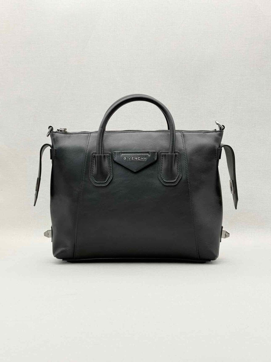 Pre-loved GIVENCHY Soft Antigona Black Top Handle at Reems Closet