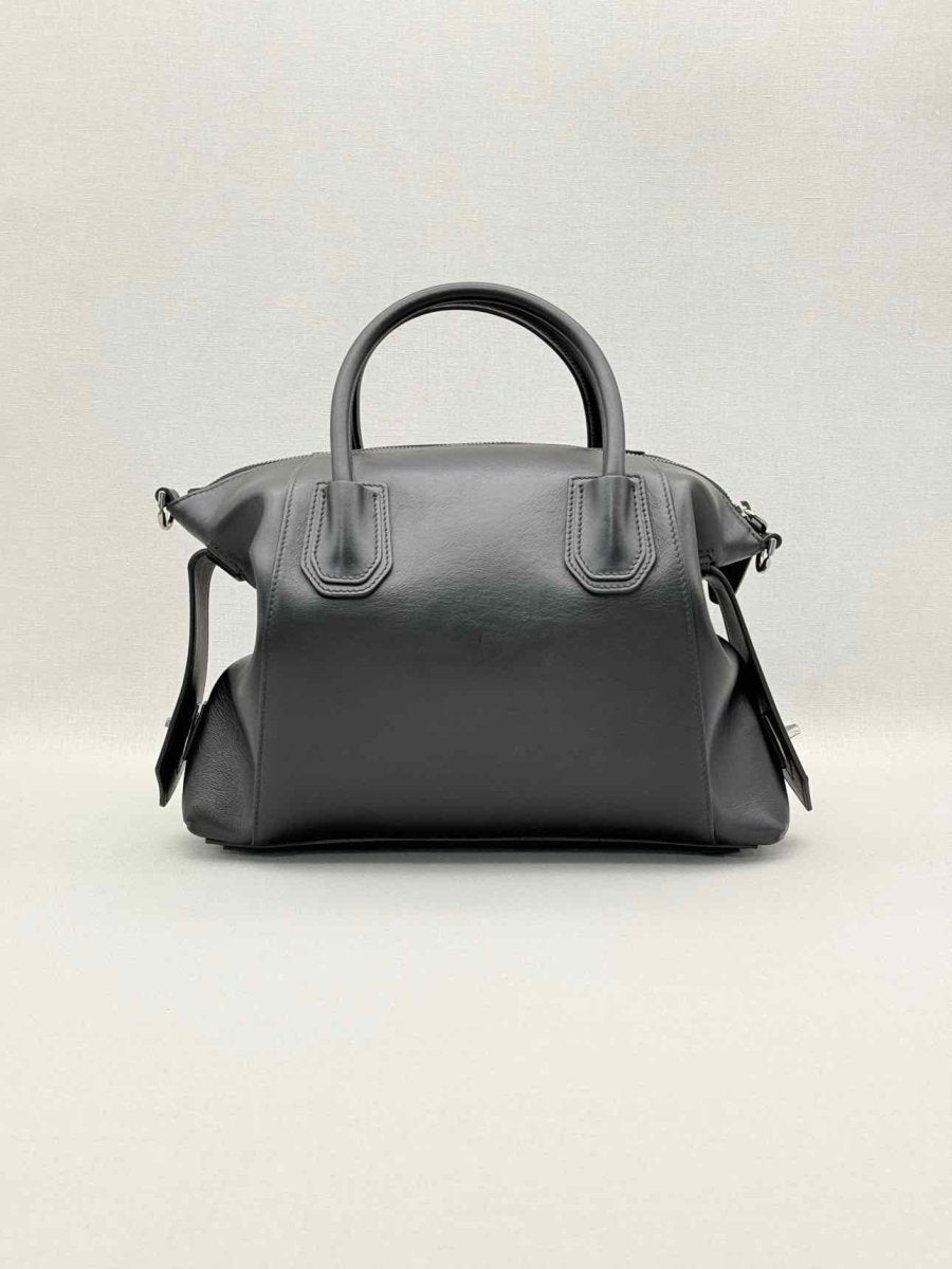 Pre-loved GIVENCHY Soft Antigona Black Top Handle at Reems Closet