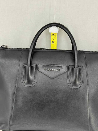 Pre-loved GIVENCHY Soft Antigona Black Top Handle at Reems Closet