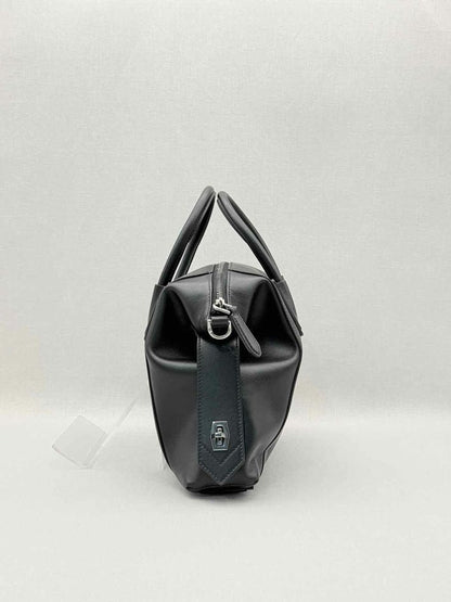 Pre-loved GIVENCHY Soft Antigona Black Top Handle at Reems Closet
