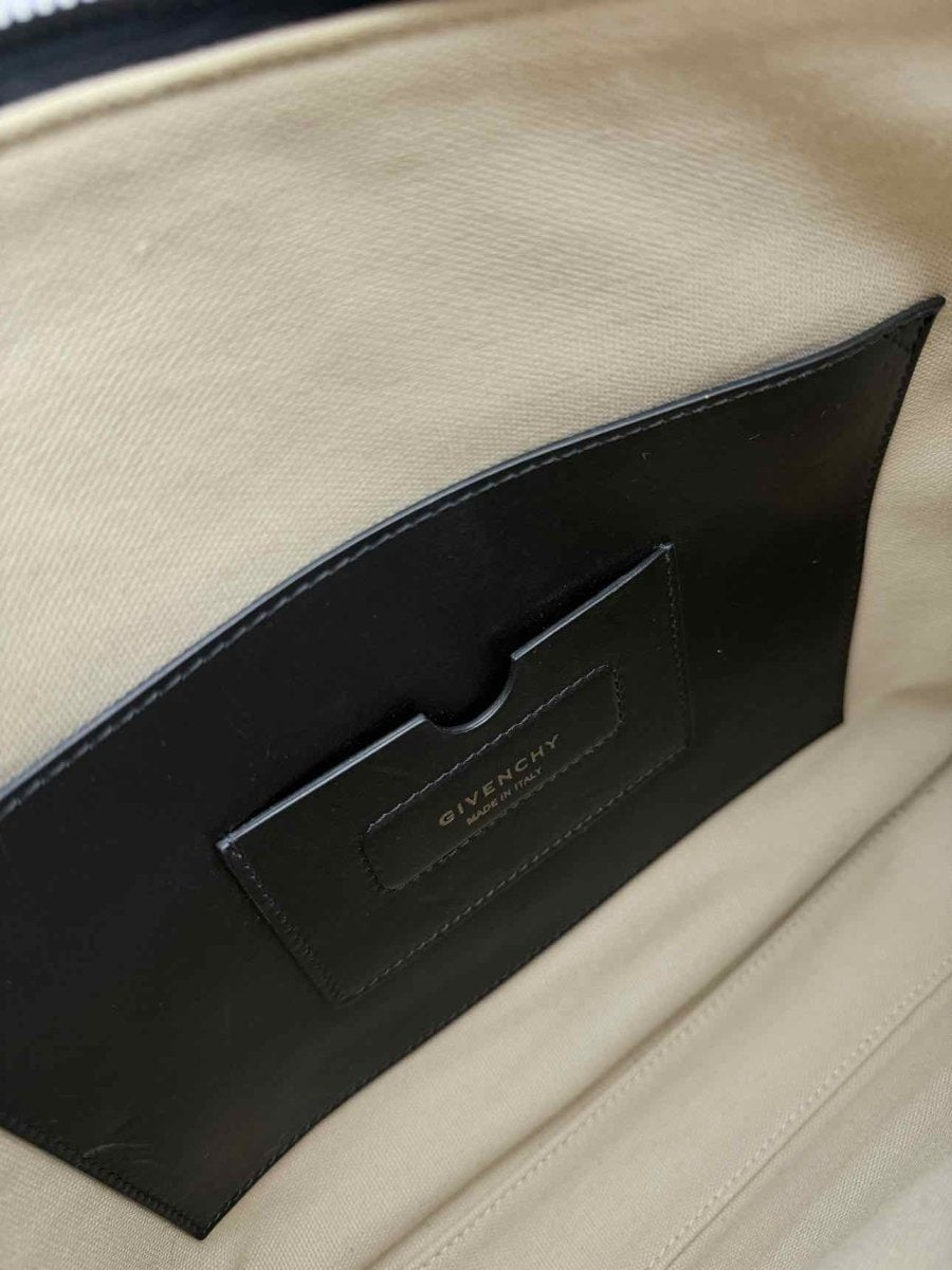 Pre-loved GIVENCHY Soft Antigona Black Top Handle at Reems Closet