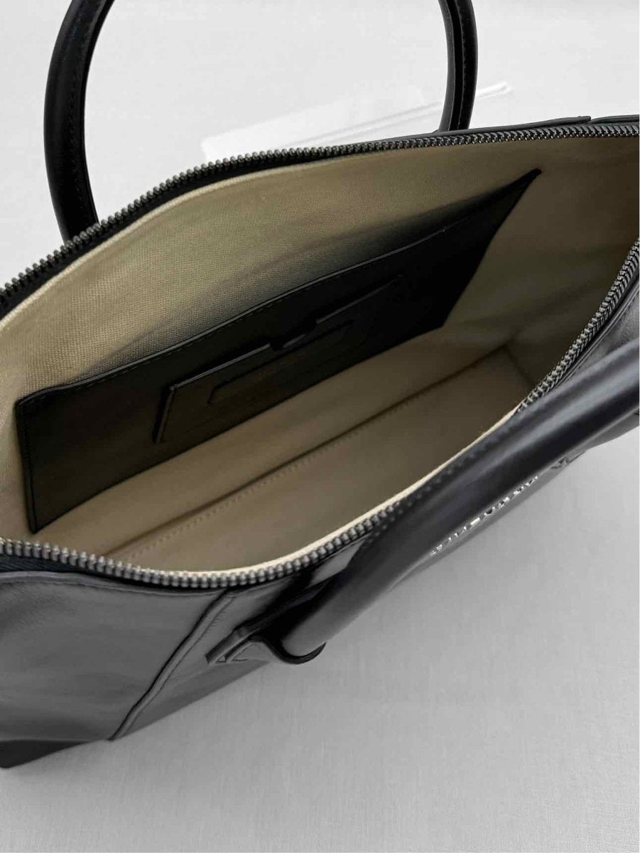 Pre-loved GIVENCHY Soft Antigona Black Top Handle at Reems Closet