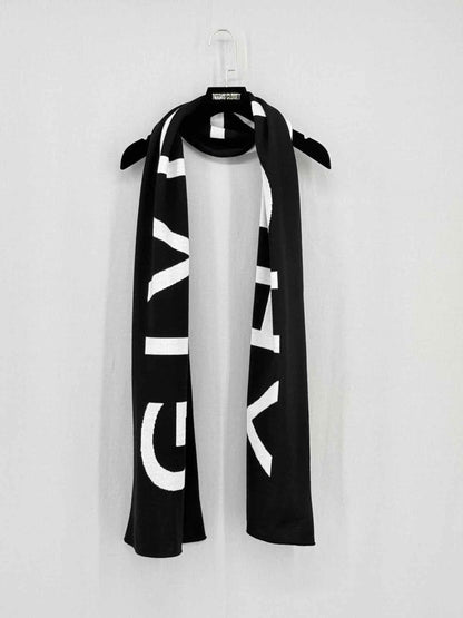 Pre - loved GIVENCHY White & Black Jacquard Scarf at Reems Closet