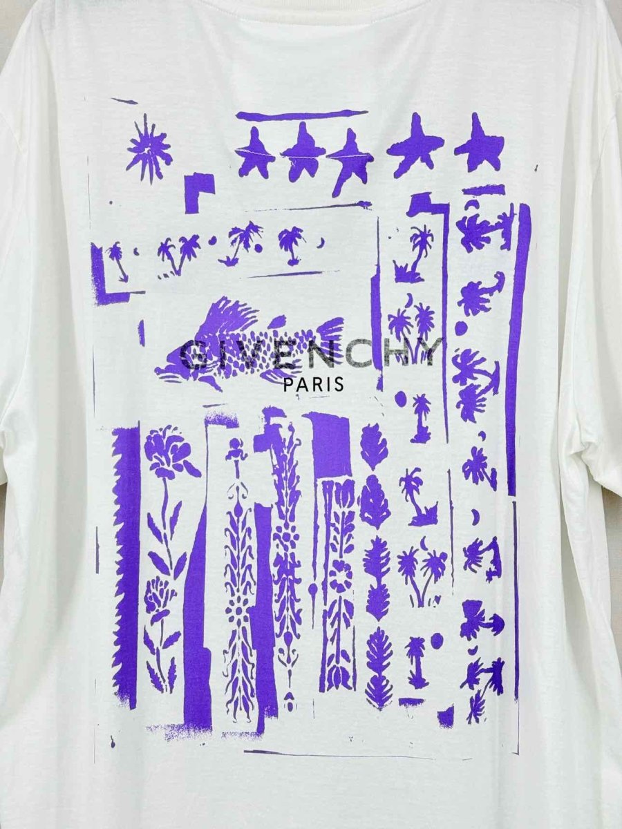 Pre - loved GIVENCHY White Logo Print Size XLarge T-shirt at Reems Closet