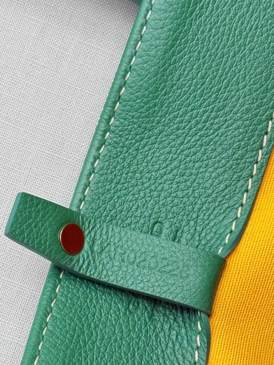 Pre-loved GOYARD Voltaire Green Goyardine Chevron Tote Bag at Reems Closet