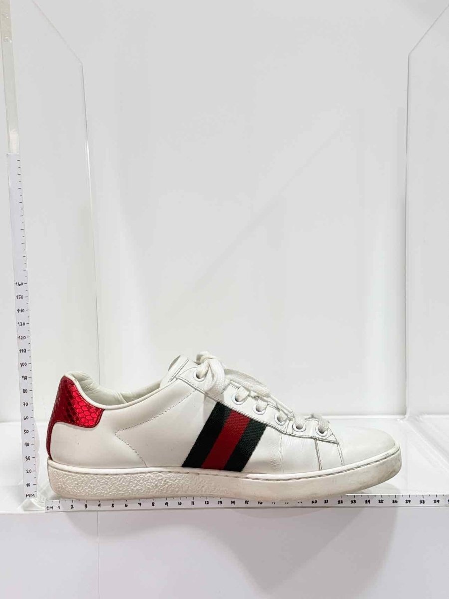 Pre-loved GUCCI Ace Bee White Size EU 38 Sneakers at Reems Closet