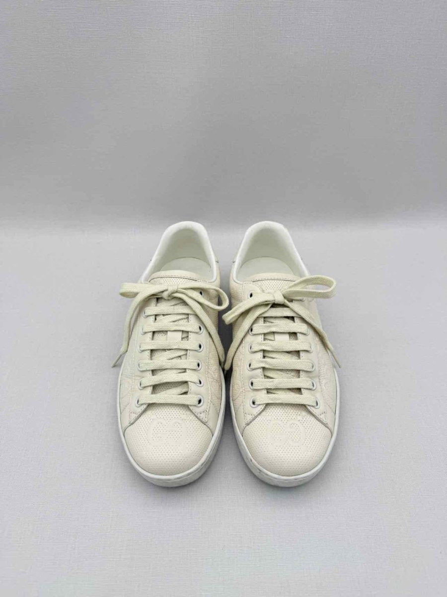 Pre-loved GUCCI Ace Cream GG Embossed Size EU 39 Sneakers at Reems Closet