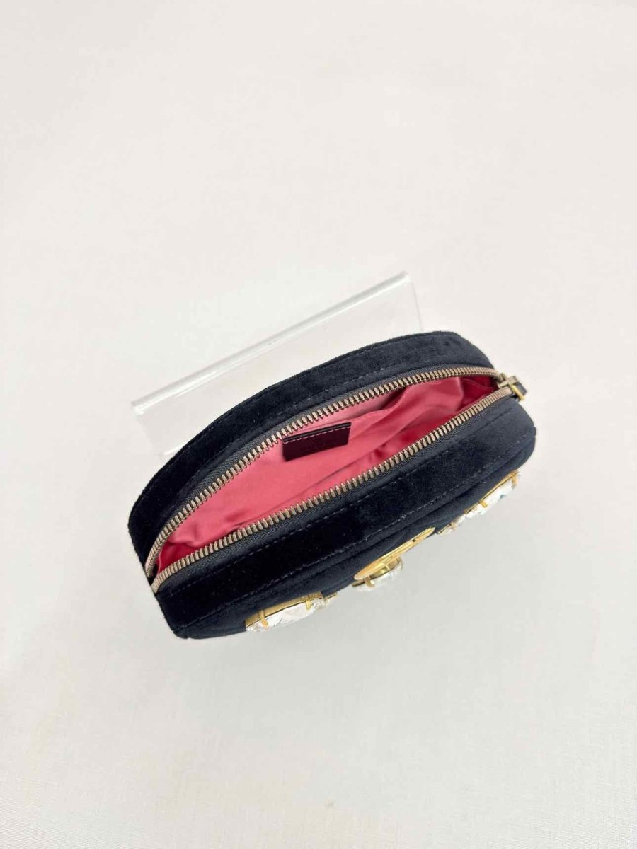 Pre-loved GUCCI Black Belt Bag at Reems Closet