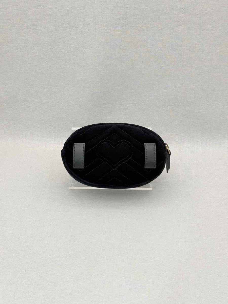 Pre-loved GUCCI Black Belt Bag at Reems Closet