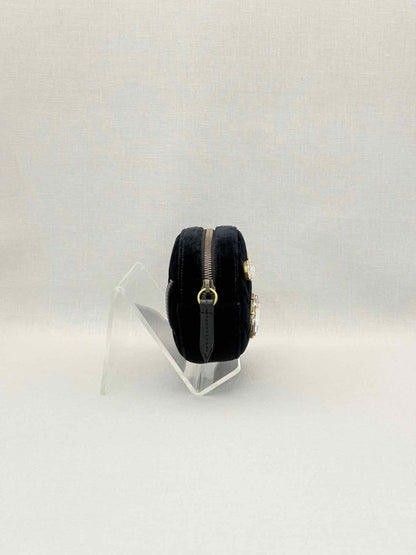 Pre-loved GUCCI Black Belt Bag at Reems Closet