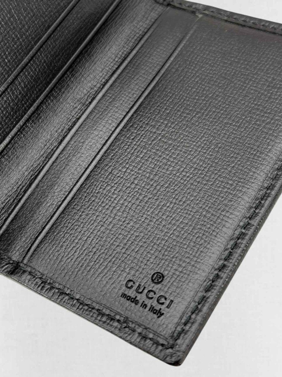 Pre - loved GUCCI Black Card Holder at Reems Closet