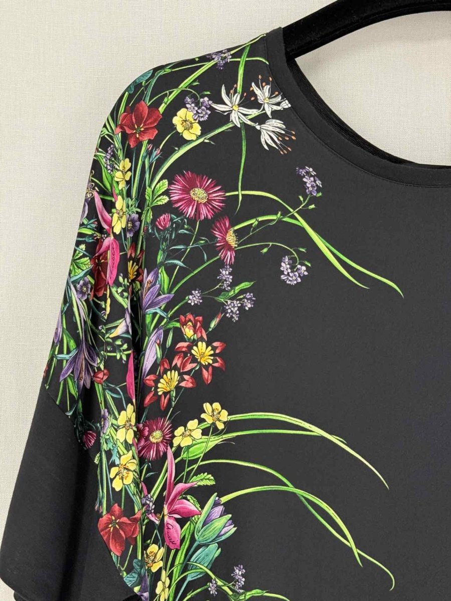 Pre - loved GUCCI Black Multicolor Floral Size Small Blouse at Reems Closet