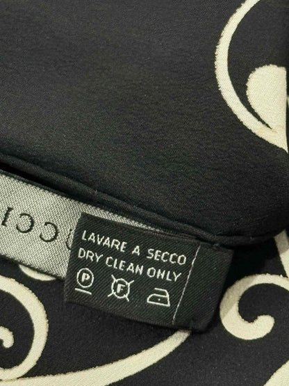 Pre - loved GUCCI Black Multicolor Printed Scarf at Reems Closet