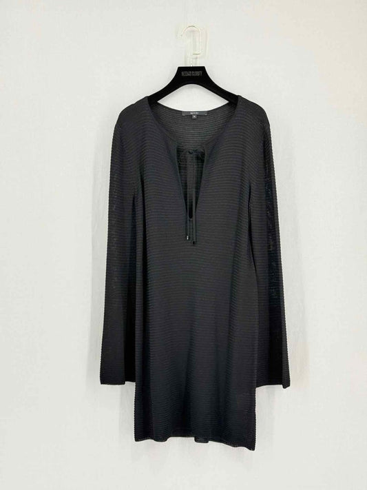 Pre-loved GUCCI Black Size Medium Coverup at Reems Closet
