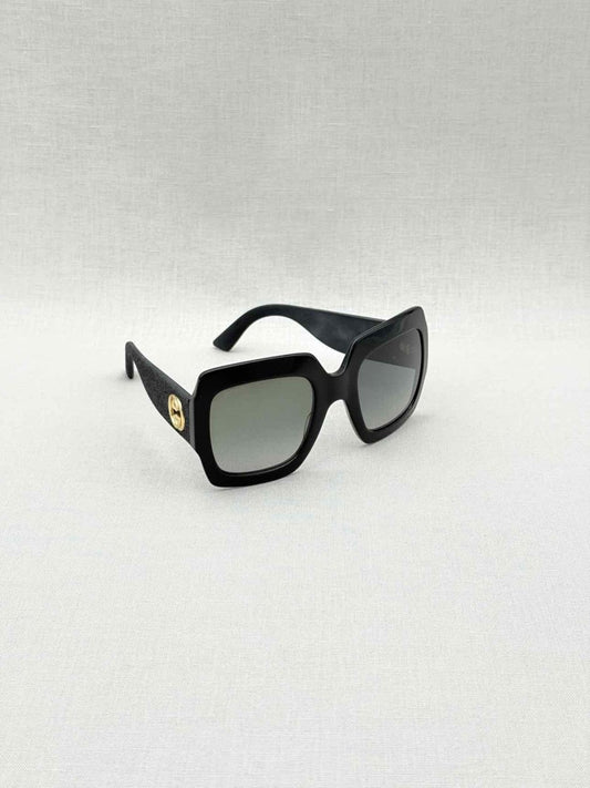 Pre - loved GUCCI Black Sunglasses at Reems Closet