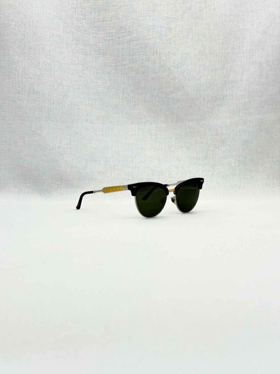 Pre - loved GUCCI Black Sunglasses at Reems Closet