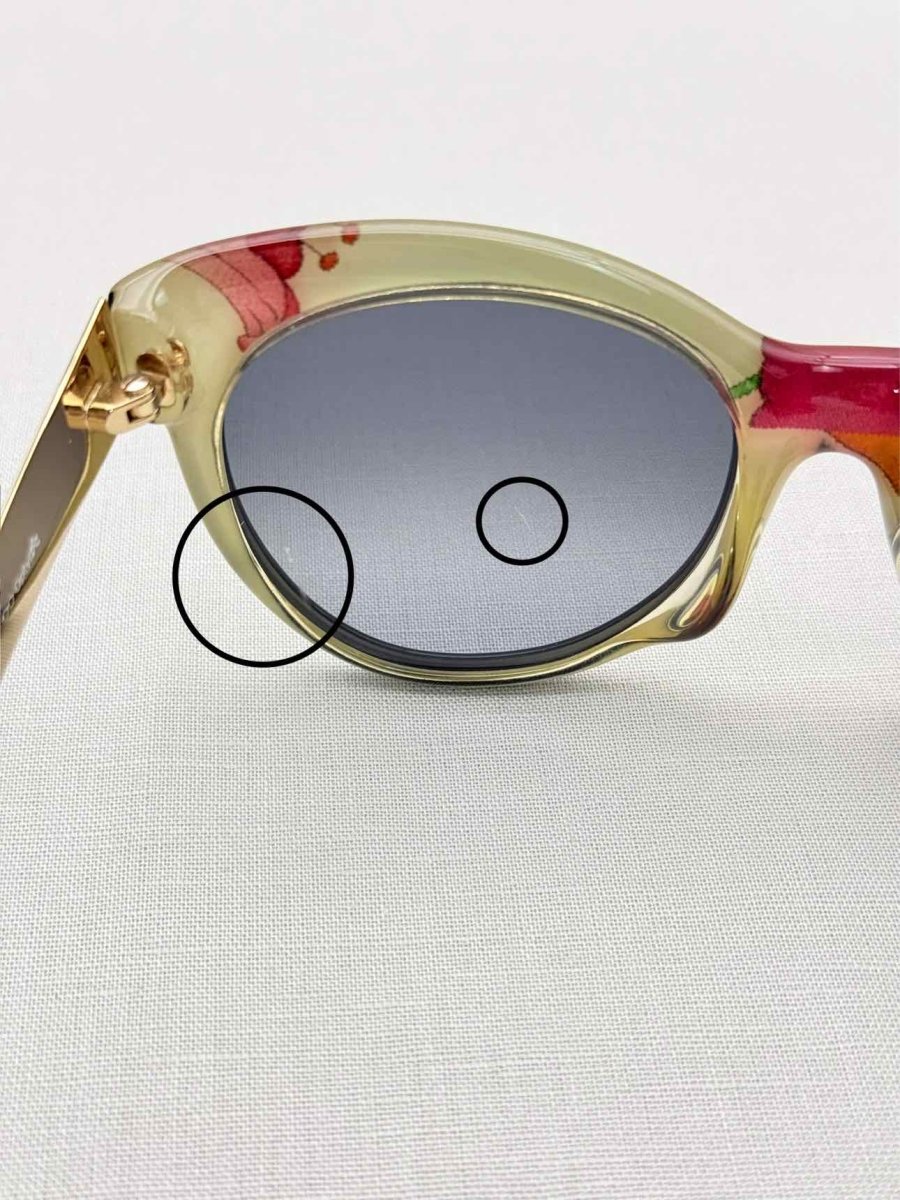Pre-loved GUCCI Black Sunglasses at Reems Closet