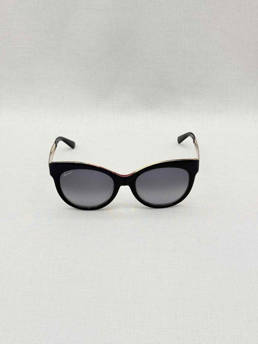 Pre-loved GUCCI Black Sunglasses at Reems Closet