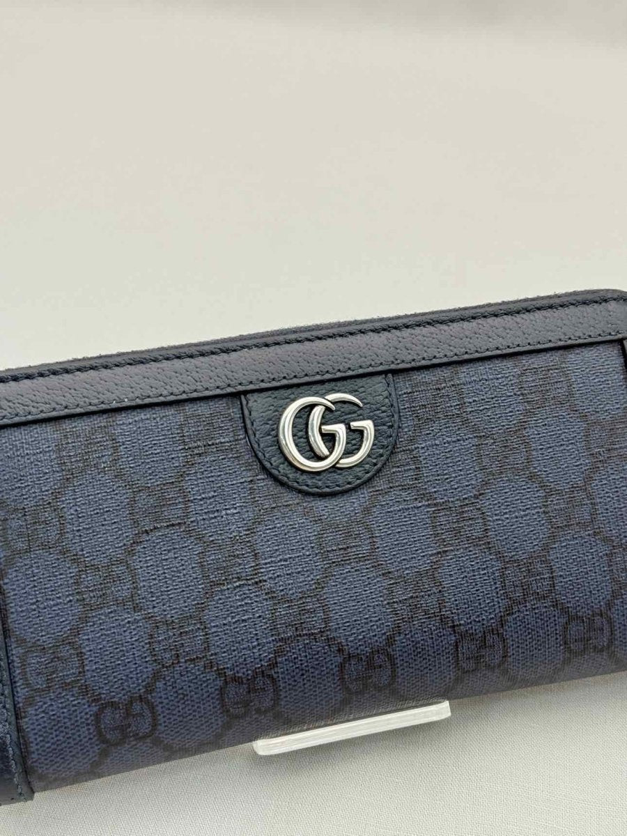 Pre-loved GUCCI Blue & Black GG Supreme Continental Wallet at Reems Closet