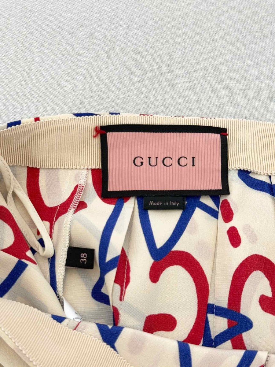 Pre - loved GUCCI Cream Multicolor Printed Size US 2 Outfit Set at Reems Closet