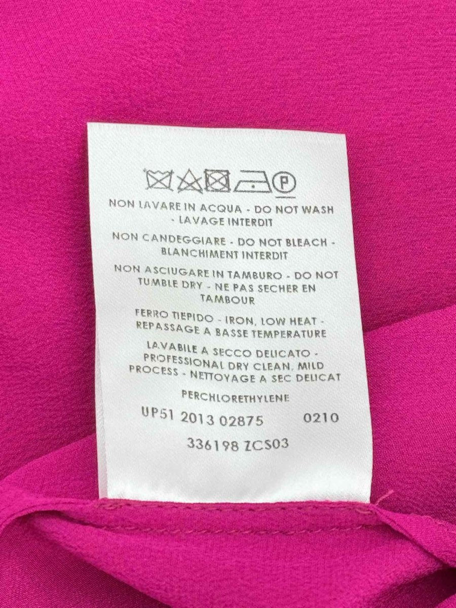 Pre - loved GUCCI Fuchsia Size US 2 T-shirt at Reems Closet