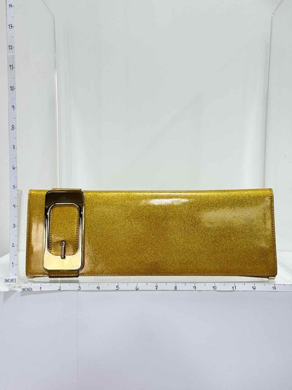 Pre - loved GUCCI GG Romy Gold Clutch at Reems Closet