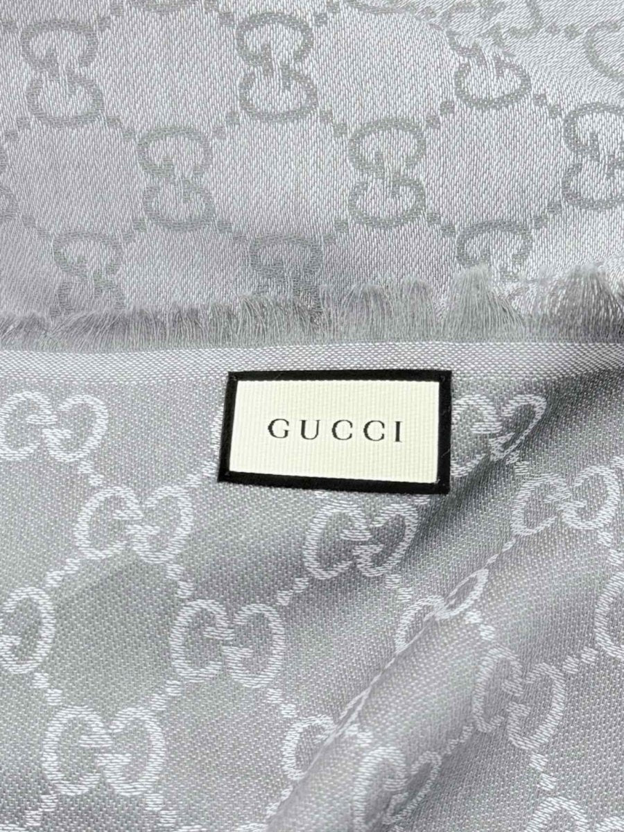 Pre - loved GUCCI Grey & White GG Scarf at Reems Closet