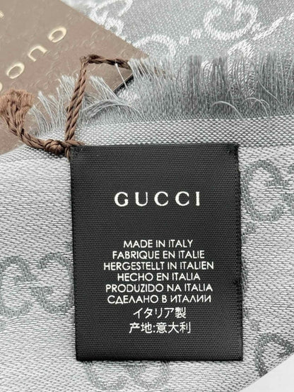 Pre - loved GUCCI Grey & White GG Scarf at Reems Closet