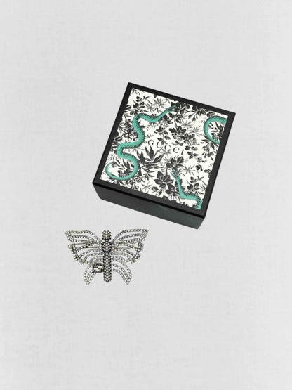 Pre - loved GUCCI Hair Clip at Reems Closet