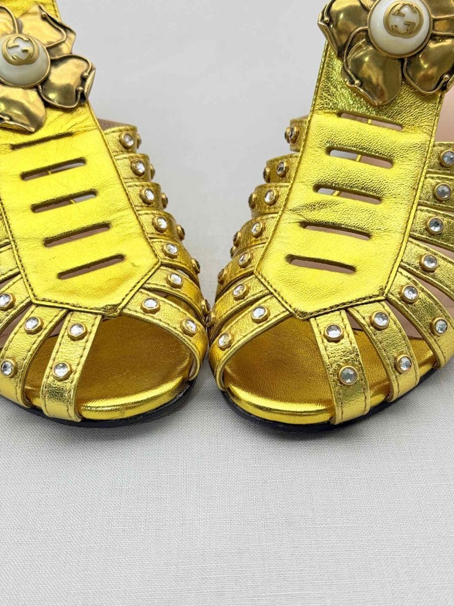 Pre - loved GUCCI Kendell Gold Size EU 38 Heeled Sandals at Reems Closet