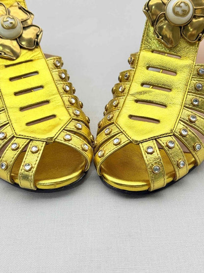 Pre - loved GUCCI Kendell Gold Size EU 38 Heeled Sandals at Reems Closet