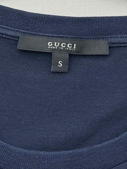 Pre - loved GUCCI Navy Blue Size Small T-shirt at Reems Closet