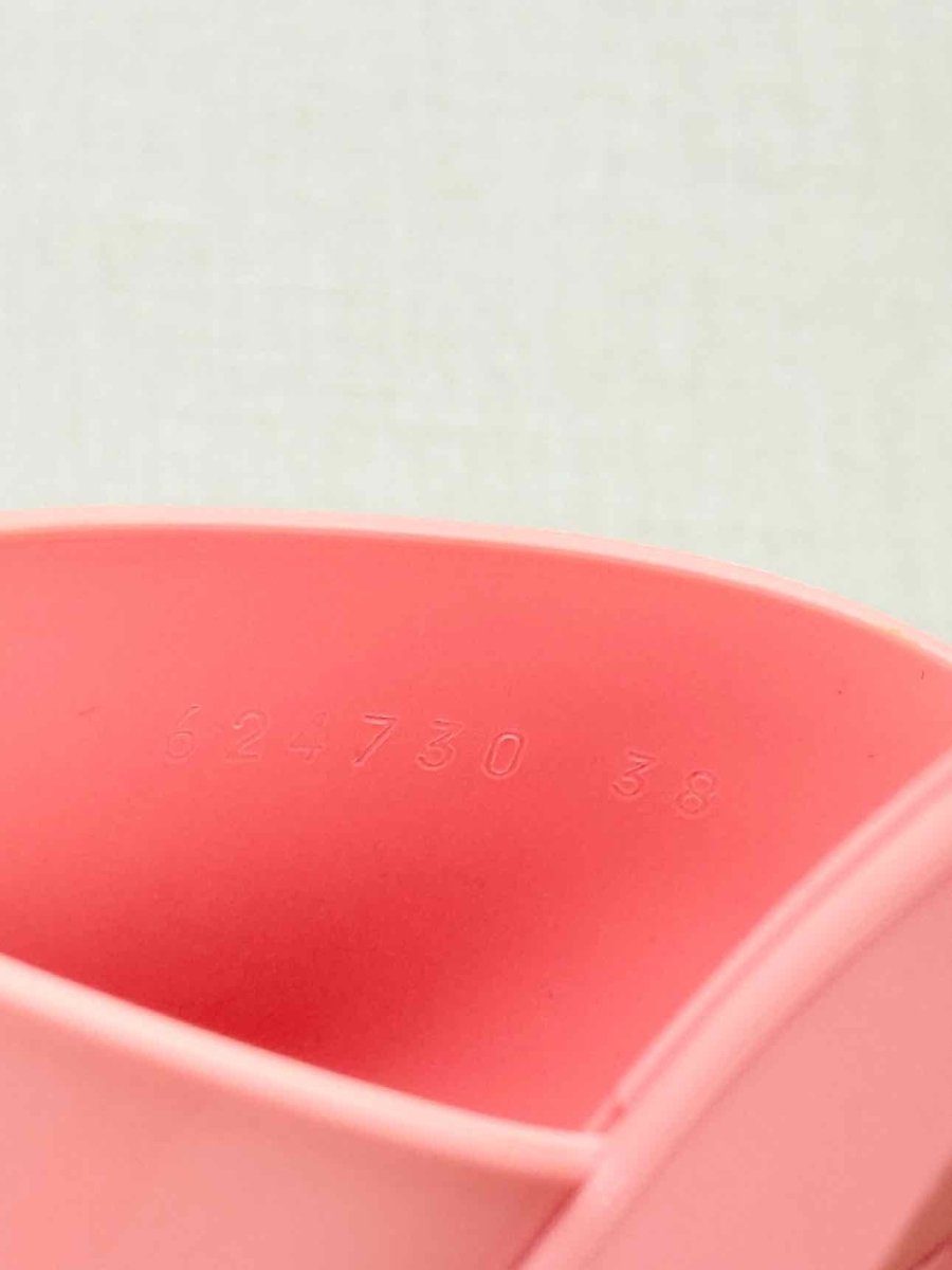 Pre - loved GUCCI Pink Embossed Size EU 38 Heeled Sandals at Reems Closet