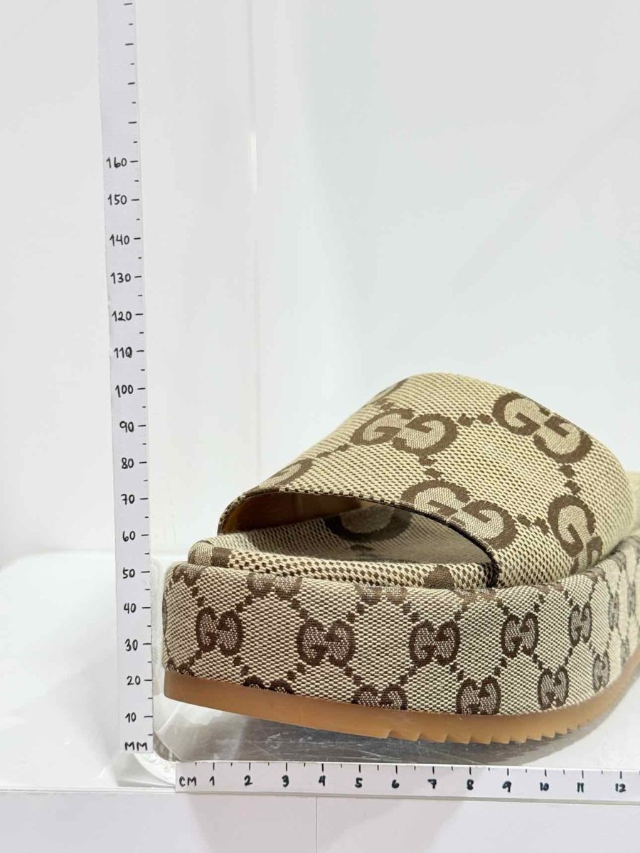 Pre-loved GUCCI Platform Beige & Brown Maxi GG Size EU 38 Slides at Reems Closet