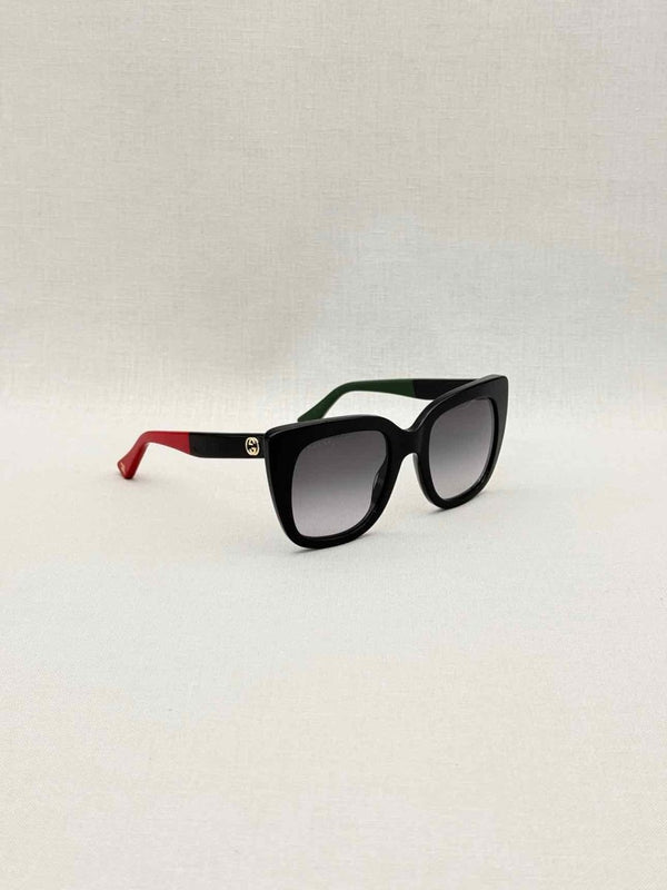 Pre-loved GUCCI Red & Green Sunglasses at Reems Closet