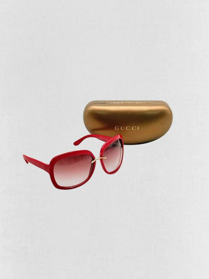 Pre - loved GUCCI Red Sunglasses at Reems Closet
