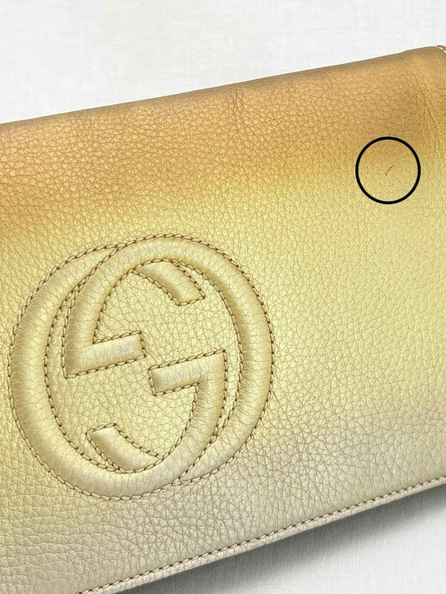 Pre - loved GUCCI Soho Disco Metallic Gold Clutch at Reems Closet
