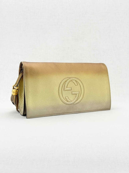 Pre - loved GUCCI Soho Disco Metallic Gold Clutch at Reems Closet