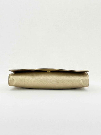 Pre - loved GUCCI Soho Disco Metallic Gold Clutch at Reems Closet