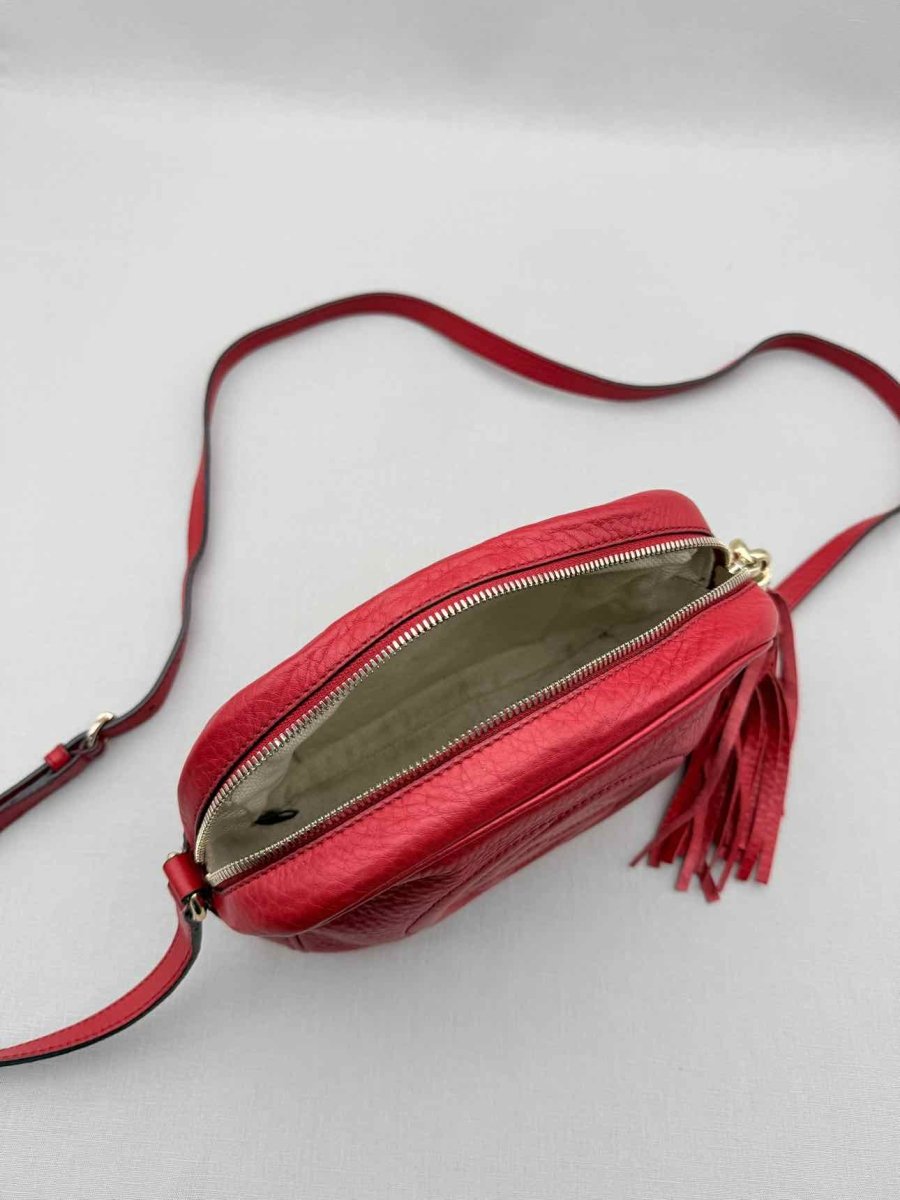 Pre-loved GUCCI Soho Disco Red Embossed Crossbody at Reems Closet