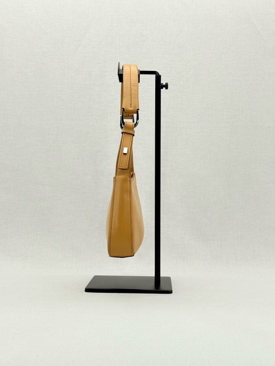 Pre - loved GUCCI Vintage Beige Baguette Bag at Reems Closet