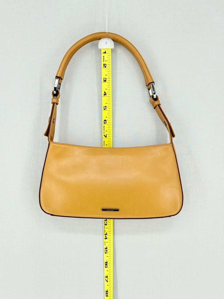 Pre - loved GUCCI Vintage Beige Baguette Bag at Reems Closet