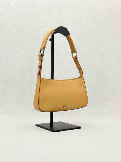 Pre - loved GUCCI Vintage Beige Baguette Bag at Reems Closet