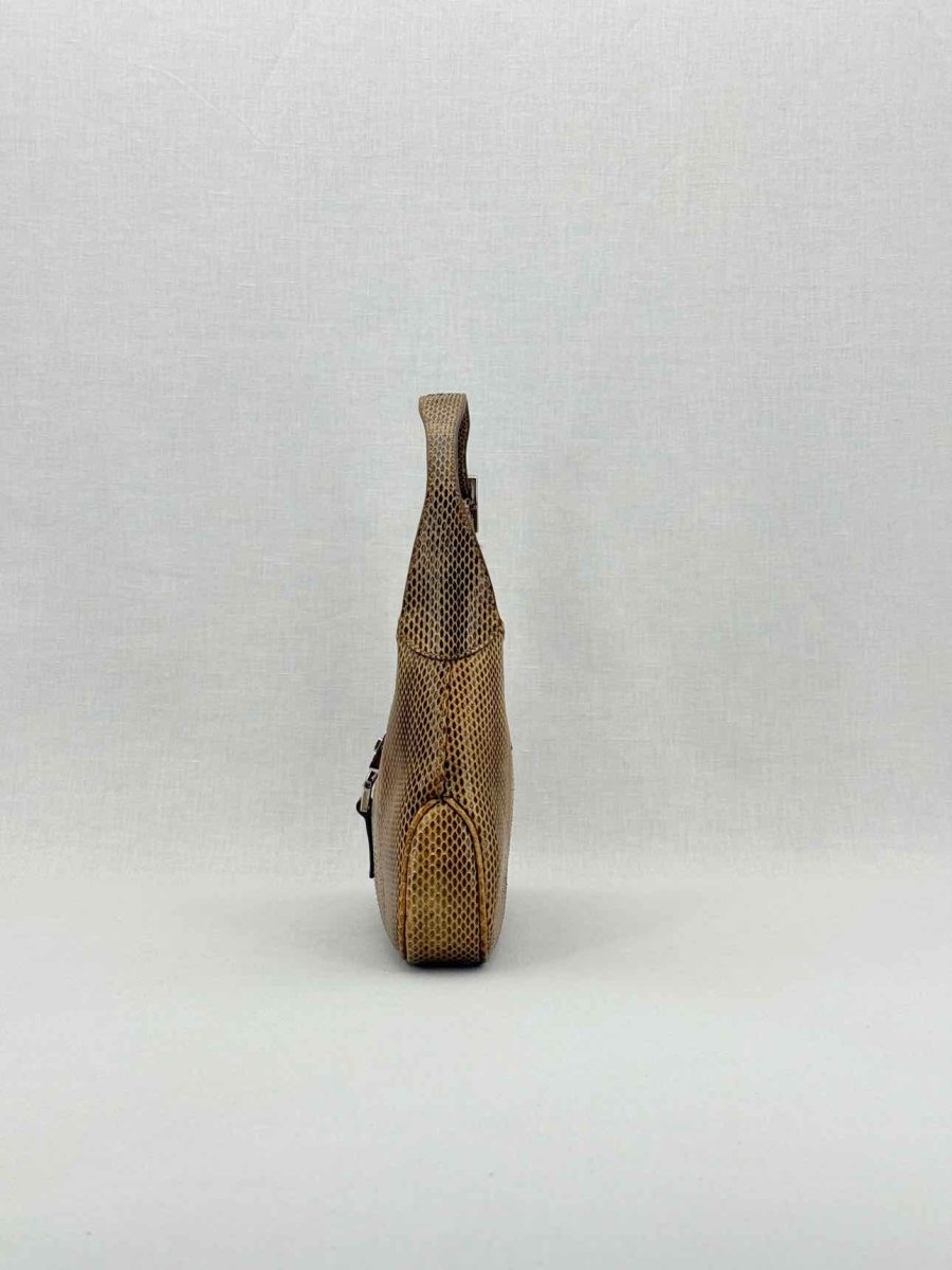 Pre - loved GUCCI Vintage Brown Shoulder Bag at Reems Closet